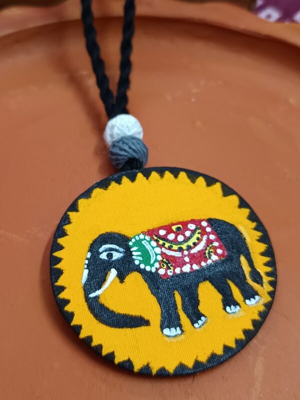 Nacklace (গজরাজ)