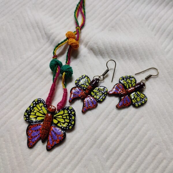 Butterfly necklace set ( 1 necklace and 2 ear rings ) - Image 2